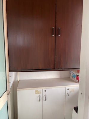 Furnished Amenities in 2 BHK Apartment at DLF Regency Park I, Dlf Phase iv – for Rent