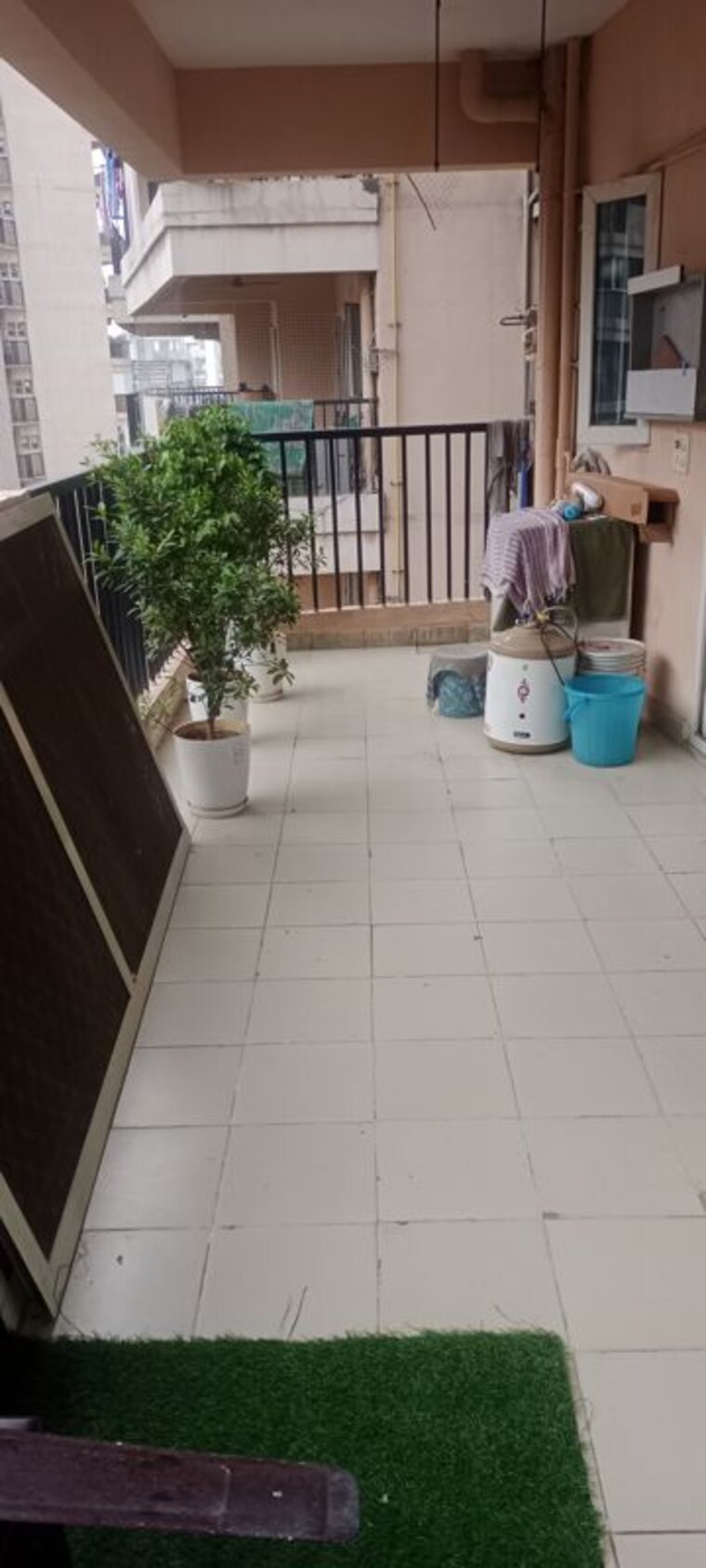 Balcony, gaur-city-2-14th-avenue 3 Bedroom 1175 Sq.Ft. Apartment In Sector 16c Greater Noida Greater Noida 10596261