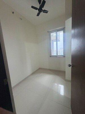 Room in 3.5 BHK Apartment at Lodha High End, Kapur Bawdi – for Rent