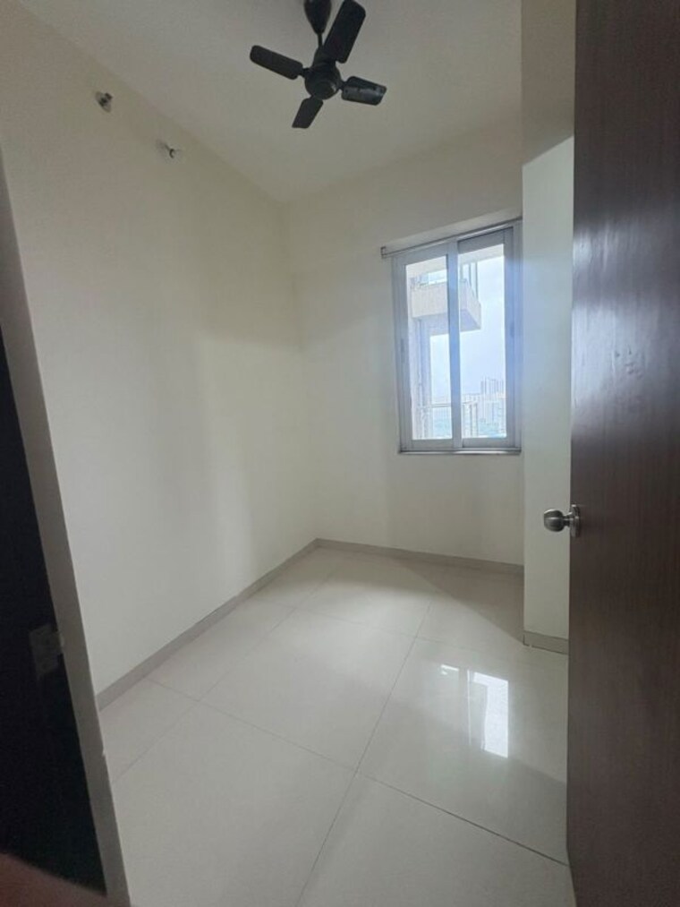 Room, lodha-high-end 3.5 Bedroom 1500 Sq.Ft. Apartment In Kapur Bawdi Thane 10600916