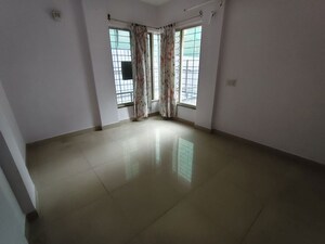 Room in 2 BHK Apartment at Sinhagad Road – for Sale