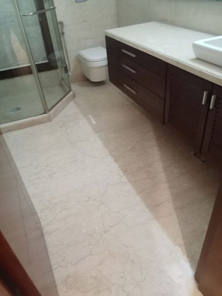 Balcony, south extension ii 3 Bedroom 1600 Sq.Ft. Builder Floor In South Extension ii Delhi 10600927