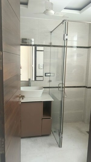 Kitchen in 3 BHK Builder Floor at South Extension ii – for Rent
