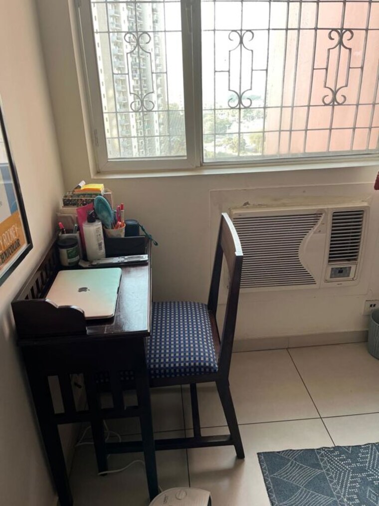 Team Area, dlf-the-princeton-estate 2 Bedroom 1050 Sq.Ft. Apartment In Dlf Phase V Gurgaon 10600935