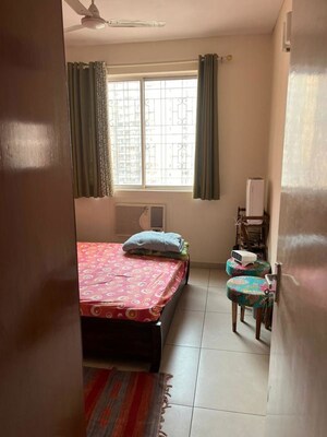 Bedroom in 2 BHK Apartment at DLF The Princeton Estate, Dlf Phase V – for Rent