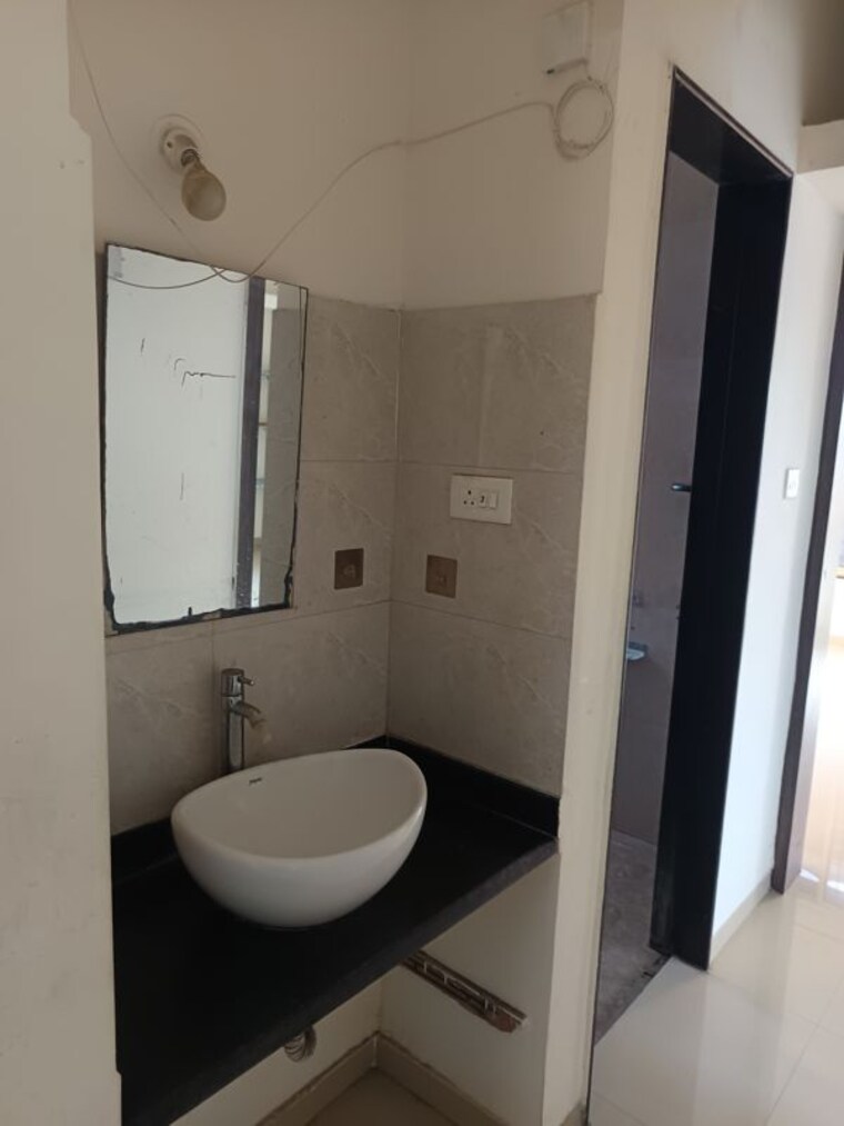 Bathroom, sai-sanskruti-wagholi 2.5 Bedroom 900 Sq.Ft. Apartment In Wagholi Pune 10600932