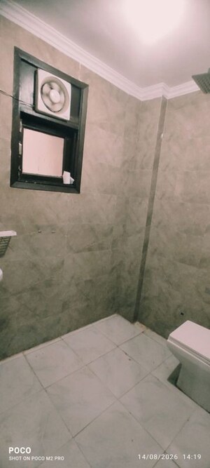 Room in 2 BHK Builder Floor at Mehrauli – for Rent