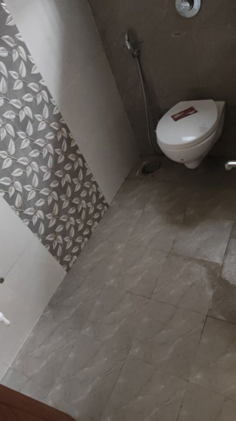 Bathroom, clone-tiara 3 Bedroom 1000 Sq.Ft. Apartment In Dudulgaon Pune 10601023