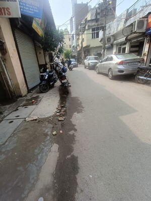  Shop For Sale in Shivaji Park