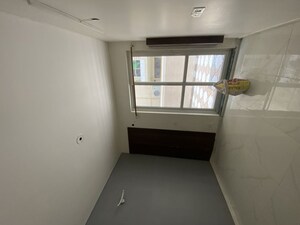 Room in 3 BHK Builder Floor at BPTP Parkland Pride, Sector 77 – for Rent