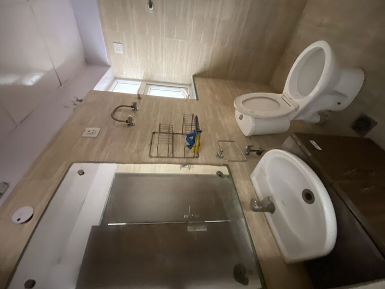 Bathroom, bptp-parkland-pride 3 Bedroom 1103 Sq.Ft. Builder Floor In Sector 77 Faridabad 10601049