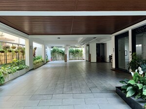 Parking in 4 BHK Builder Floor at Ulsoor Lake – for Rent