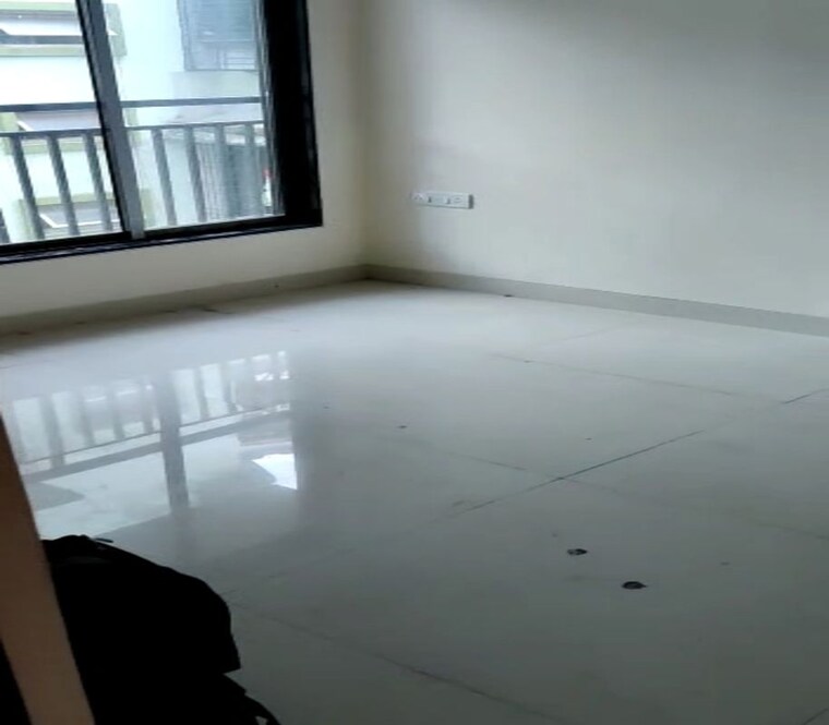 Room, dadar east 2 Bedroom 650 Sq.Ft. Apartment In Dadar East Mumbai 10601117