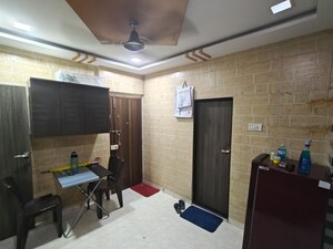 Room in 1 BHK Apartment at Santacruz East – for Rent
