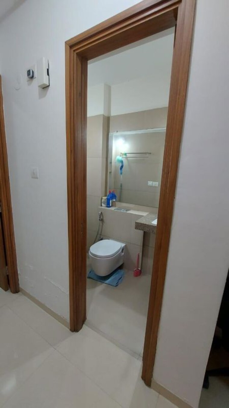 Bathroom, kalpataru-parkcity-sunrise 2 Bedroom 550 Sq.Ft. Apartment In Kolshet Road Thane 10601136