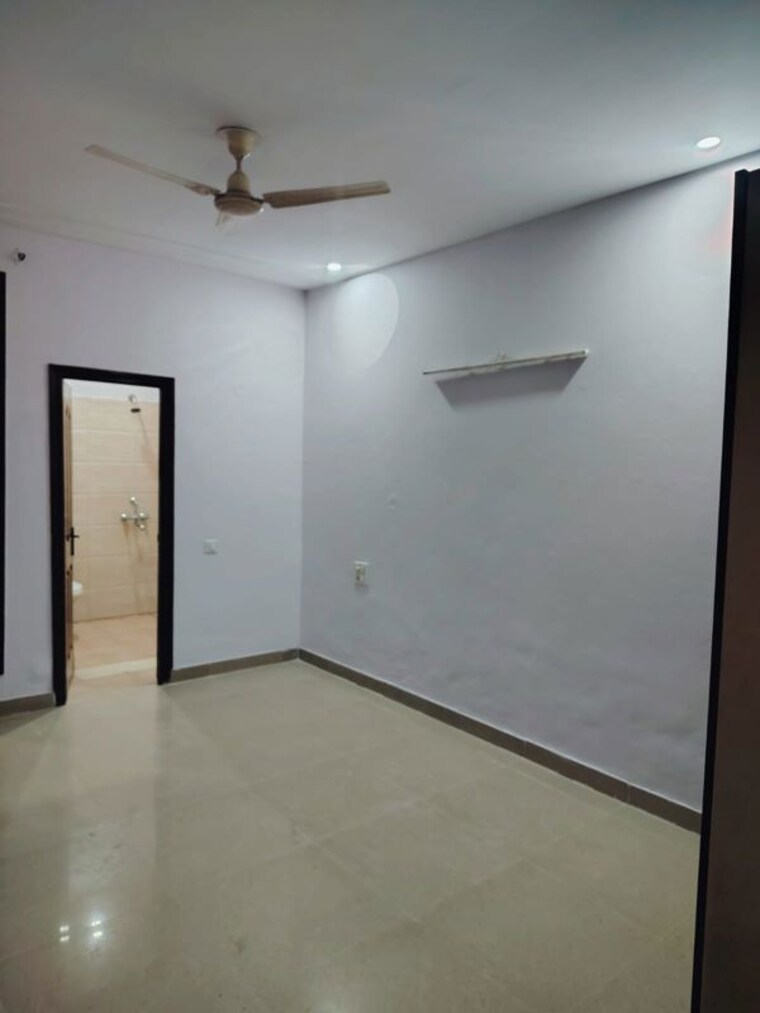 Room, patiala road 2 Bedroom 1300 Sq.Ft. Apartment In Patiala Road Zirakpur 10601160