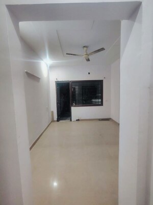 Room in 2 BHK Apartment at Patiala Road – for Rent