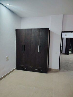 Room in 2 BHK Apartment at Patiala Road – for Rent