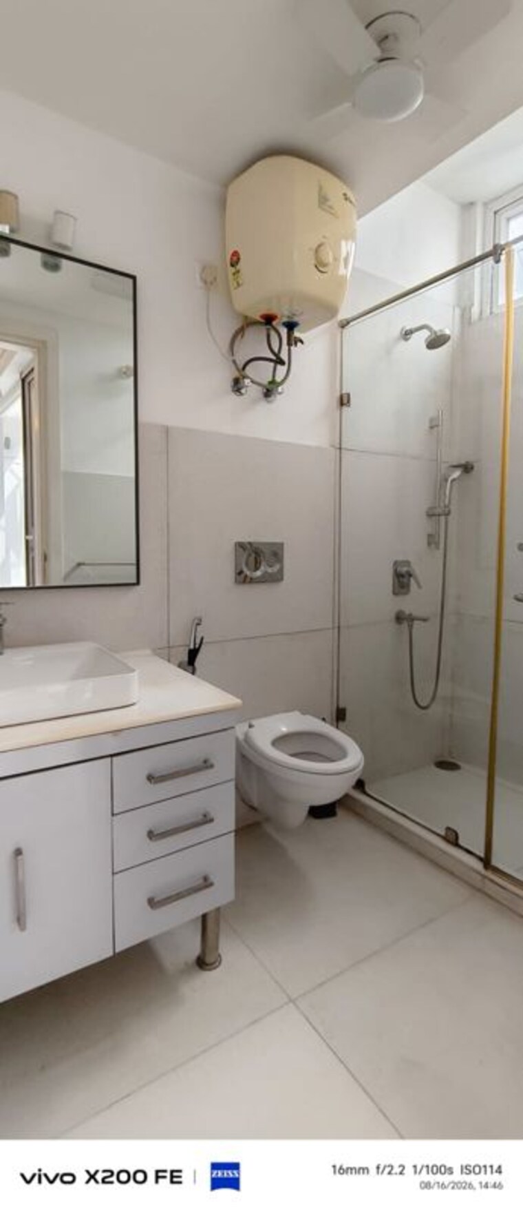 Bathroom, greater kailash ii 3 Bedroom 350 Sq.Yd. Builder Floor In Greater Kailash ii Delhi 10601185
