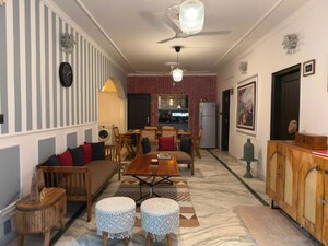 Living Room in 3 BHK Builder Floor at Alaknanda – for Rent
