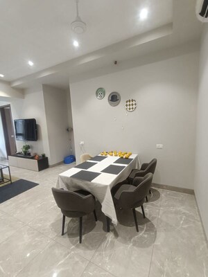 Team Area in 3 BHK Apartment at Vasant Valley Complex, Malad East – for Rent