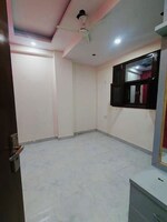 1 BHK + Servant Room 570 Sq.Ft. Builder Floor in Sector 73