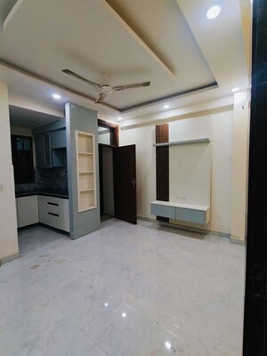 Kitchen in 1 BHK Builder Floor at Sector 73 – for Sale