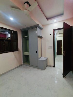 Room in 1 BHK Builder Floor at Sector 73 – for Sale