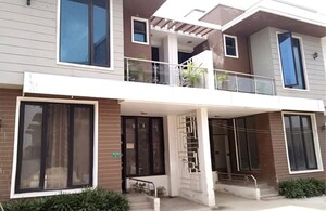 3 BHK Builder Floor – Exterior View View at Kingson Green Villa Phase 2, Panchsheel Green - for Sale