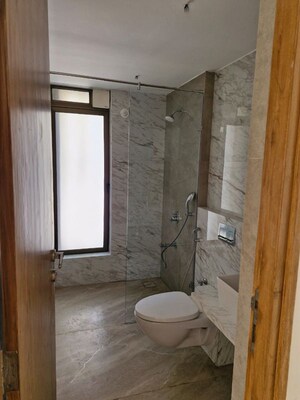 Bathroom in 5 BHK Apartment at Mirchandani Triton, Santacruz West – for Sale