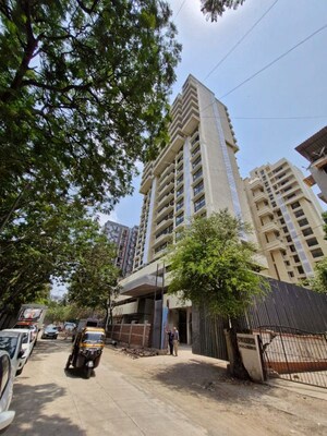 5 BHK Apartment For Sale in Mirchandani Triton, Santacruz West