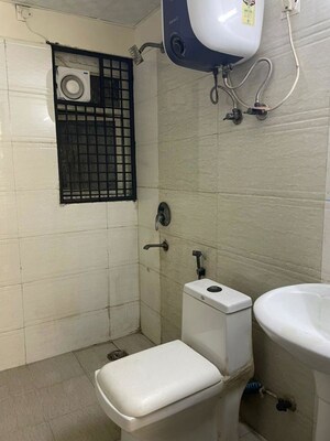 Bathroom in 2.5 BHK Apartment at Supertech Cape Town, Sector 74 – for Rent