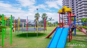 Swimming Pool in 3 BHK Apartment at Malwa Escon Primera, International Airport Road – for Rent