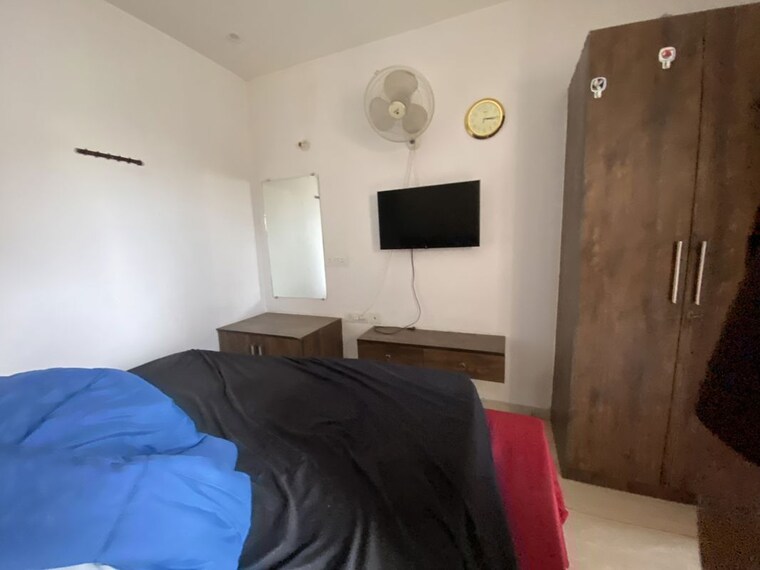Room, sector 106 2 Bedroom 950 Sq.Ft. Builder Floor In Sector 106 Noida 10601288