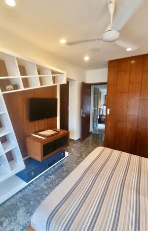 Bedroom in 4 BHK Apartment at Paradigm Green Acrres, Bandra West – for Rent