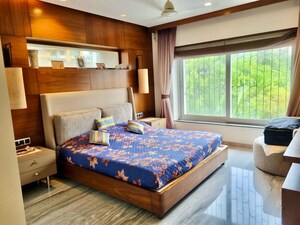 Bedroom in 4 BHK Apartment at Paradigm Green Acrres, Bandra West – for Rent