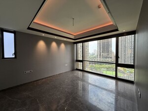 Room in 3 BHK Apartment at Lodha Trump Tower, Worli – for Rent
