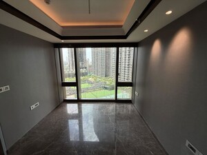 Room in 3 BHK Apartment at Lodha Trump Tower, Worli – for Rent