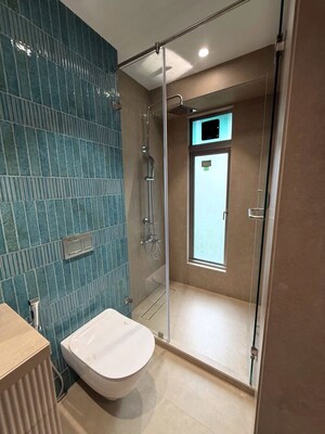 Bathroom in 4 BHK Apartment at Anaya Apartment, Juhu – for Sale