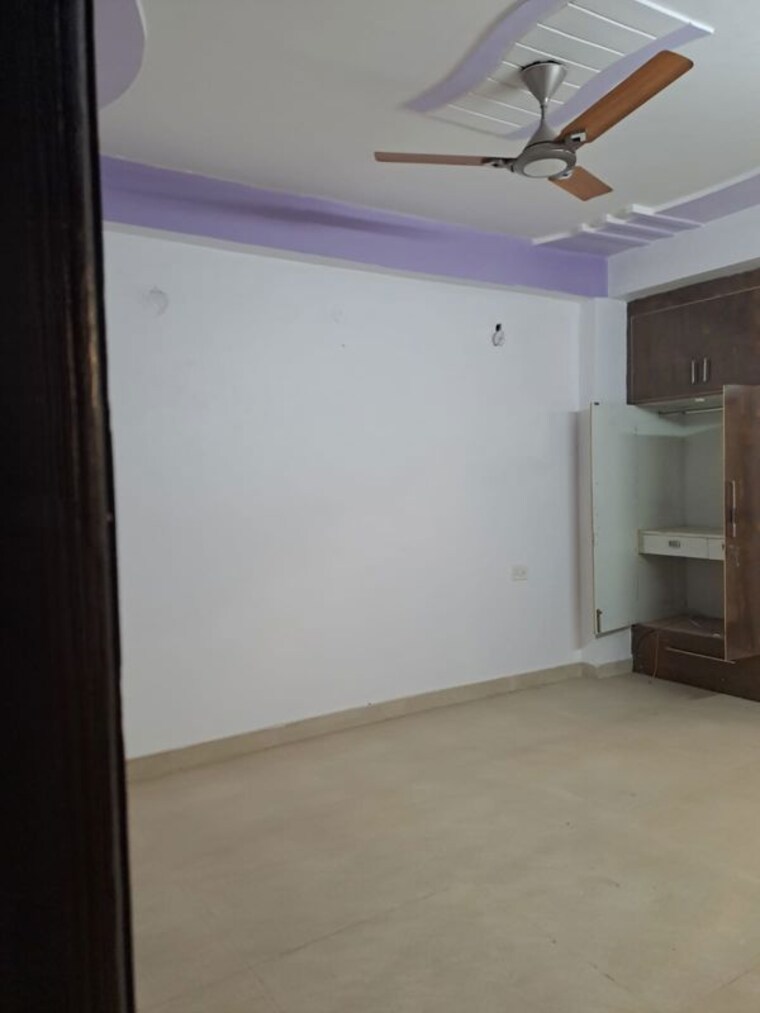 Room, mehrauli 3 Bedroom 1100 Sq.Ft. Builder Floor In Mehrauli Delhi 10601004