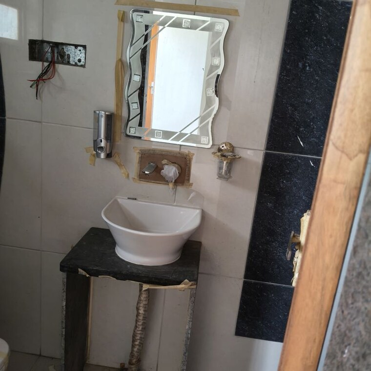 Bathroom, shastri nagar 3 Bedroom 1500 Sq.Ft. Apartment In Shastri Nagar Jodhpur 10601326