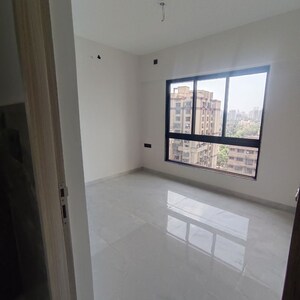 Room in 1 BHK Apartment at Paradigm Antalya, Oshiwara – for Rent