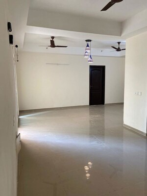 Room in 3 BHK Apartment at Sunworld Vanalika, Sector 107 – for Rent