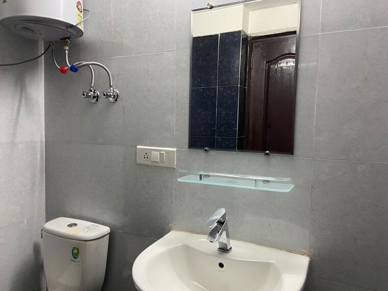 Bathroom, sunworld-vanalika 3 Bedroom 1730 Sq.Ft. Apartment In Sector 107 Noida 10601335