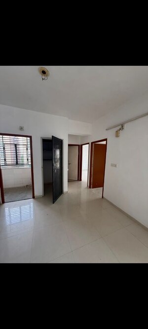 Room in 2 BHK Apartment at Sangath Sangath 2, Motera – for Rent