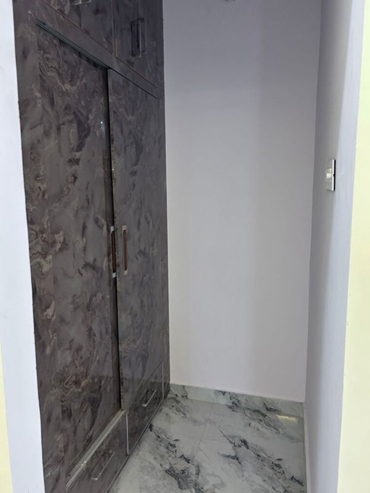 Bathroom, janki vihar colony 4 Bedroom 2000 Sq.Ft. Independent House In Janki Vihar Colony Lucknow 10601353