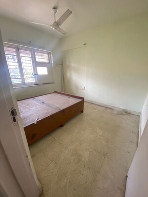 Room in 2 BHK Apartment at Raj Mandir CHS, Andheri West – for Rent