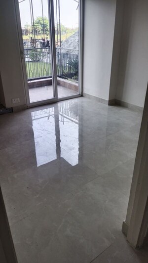 Room in 3.5 BHK Apartment at LR Bluemoon Homes, Raj Nagar Extension – for Sale