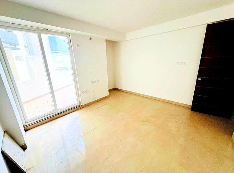 Room, vrindavan yojna 4 Bedroom 2532 Sq.Ft. Apartment In Vrindavan Yojna Lucknow 10601428