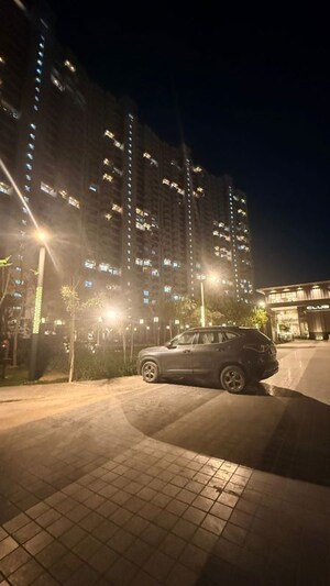 Parking in 2.5 BHK Apartment at The Center Court, Sector 88a – for Rent